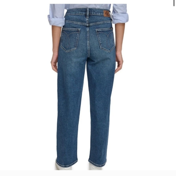 NWT Calvin Klein Straight Leg Jeans in Size 8 and 14 - Picture 5 of 11